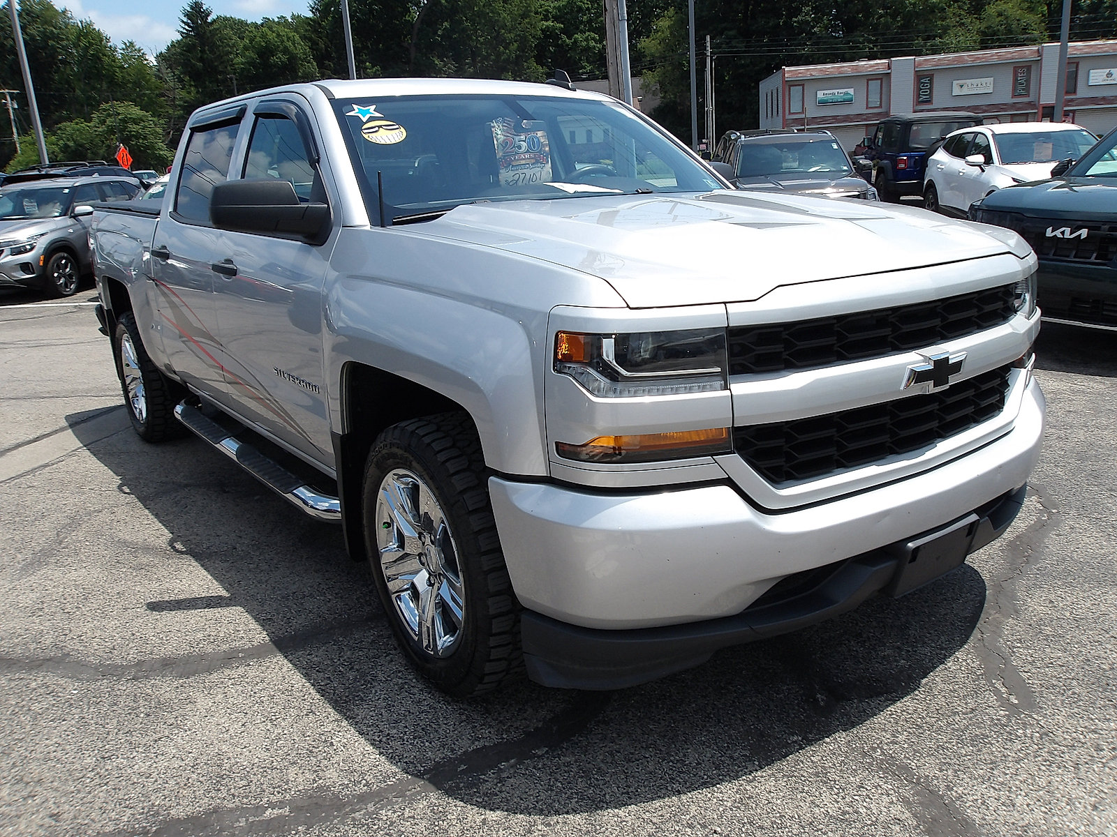 Used 2018 Chevrolet Silverado 1500 Custom w/ Custom Value Package AWD/4WD video 1