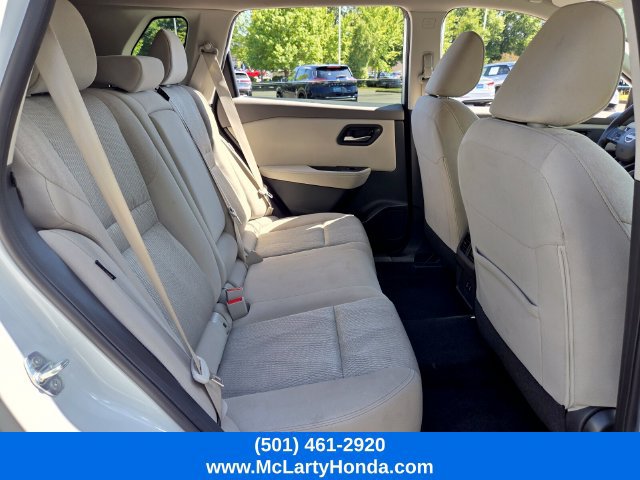 Used 2025 Nissan Rogue SV AWD/4WD image 16