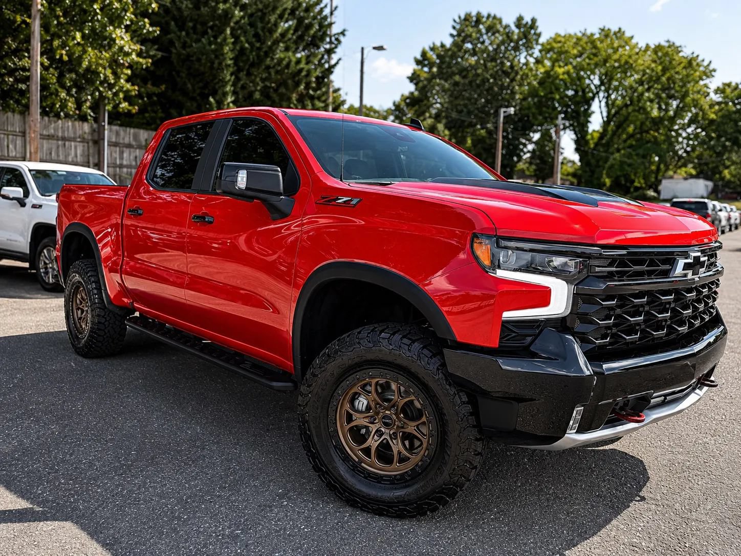 Used 2024 Chevrolet Silverado 1500 ZR2 w/ Technology Package AWD/4WD image 1