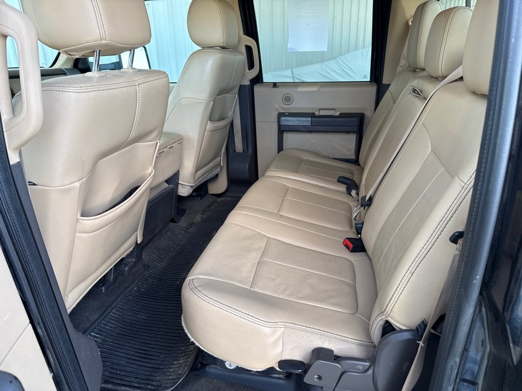 Used 2012 Ford F250 Lariat w/ Chrome Pkg image 12