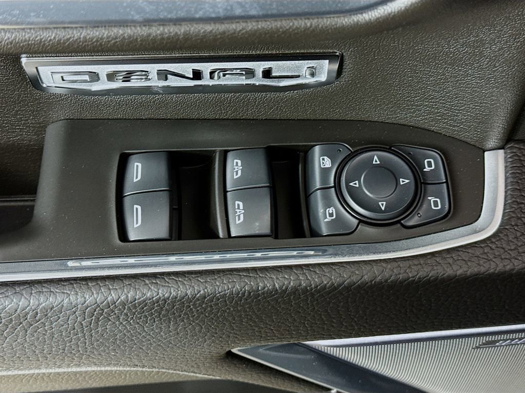 Used 2025 GMC Sierra 1500 Denali image 20