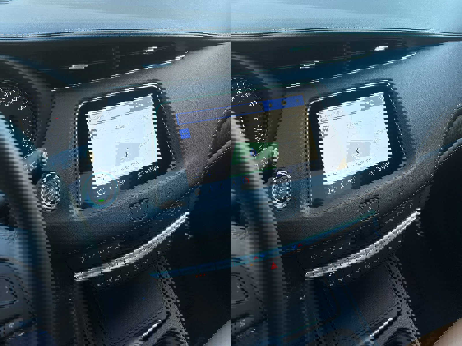 Used 2019 Cadillac XT4 Premium Luxury image 24