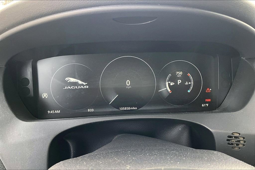 Used 2018 Jaguar F-PACE Prestige image 27