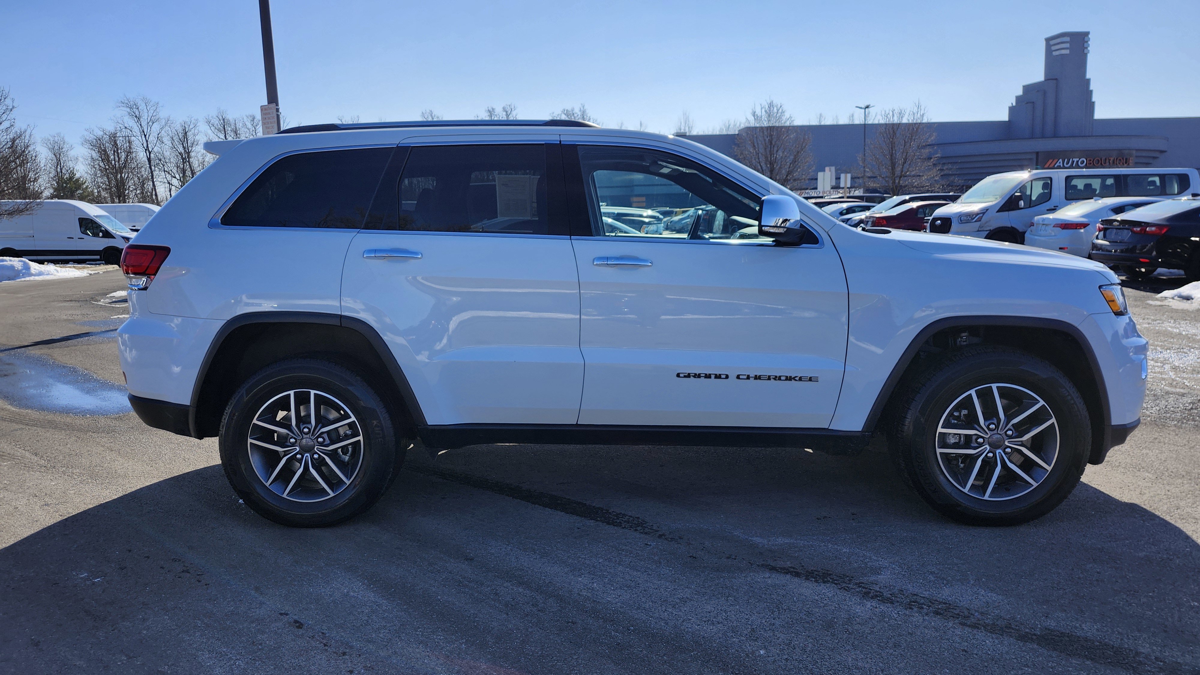 Used 2022 Jeep Grand Cherokee Limited image 20