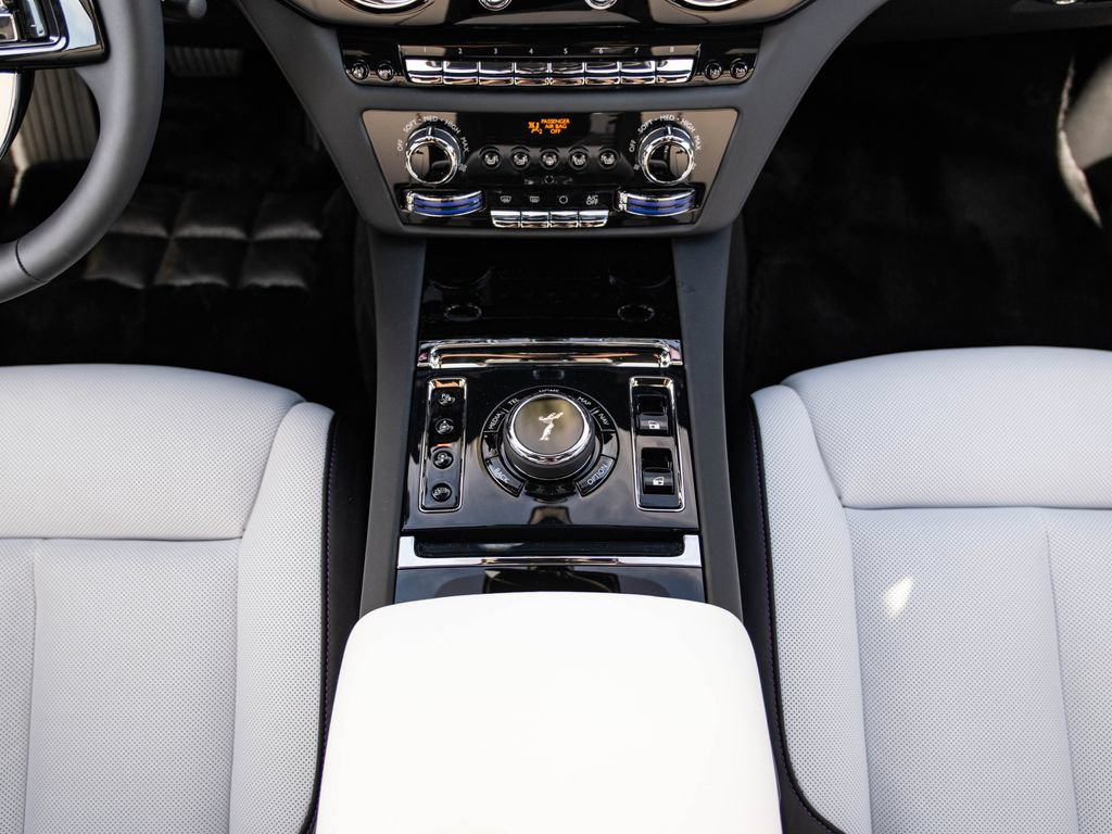 New 2026 Rolls-Royce Ghost AWD/4WD image 4