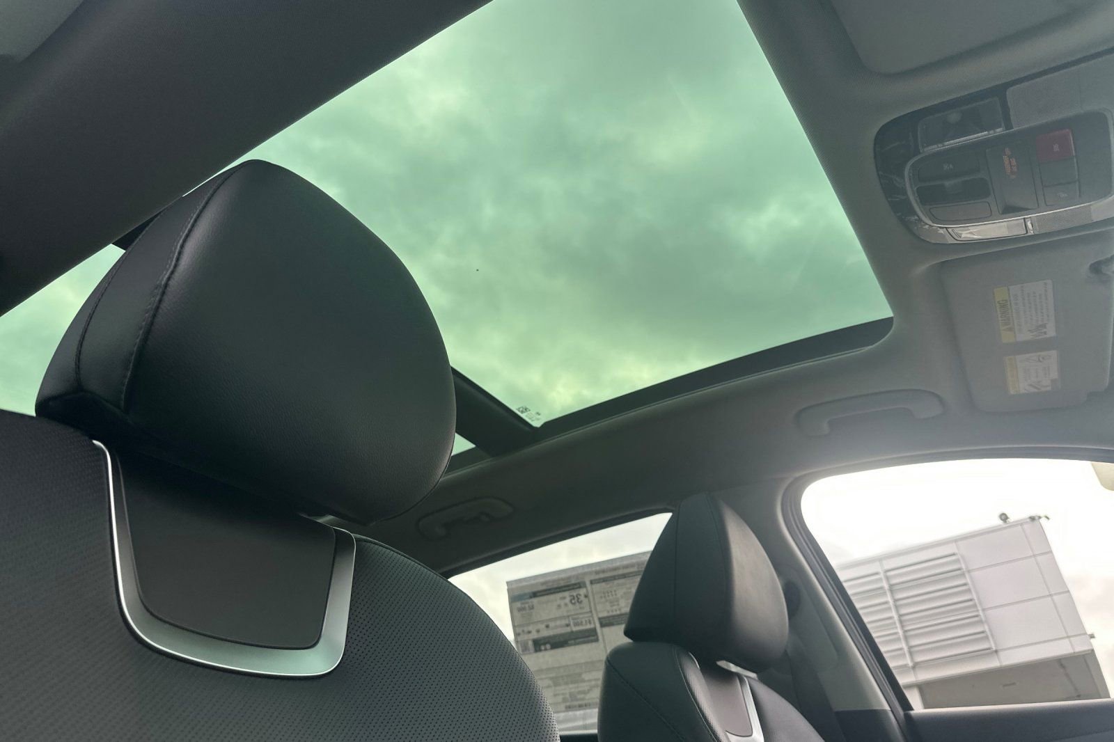 New 2025 Hyundai Tucson Limited w/ Tow & Go Package image 15