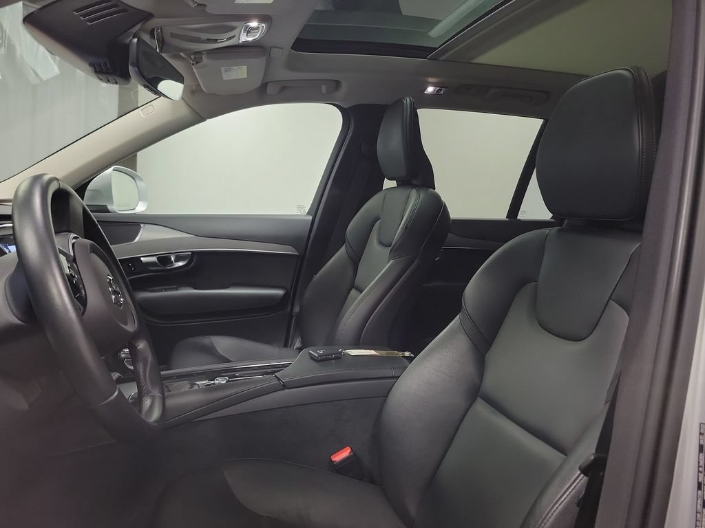 Used 2022 Volvo XC90 T5 Momentum AWD/4WD image 16