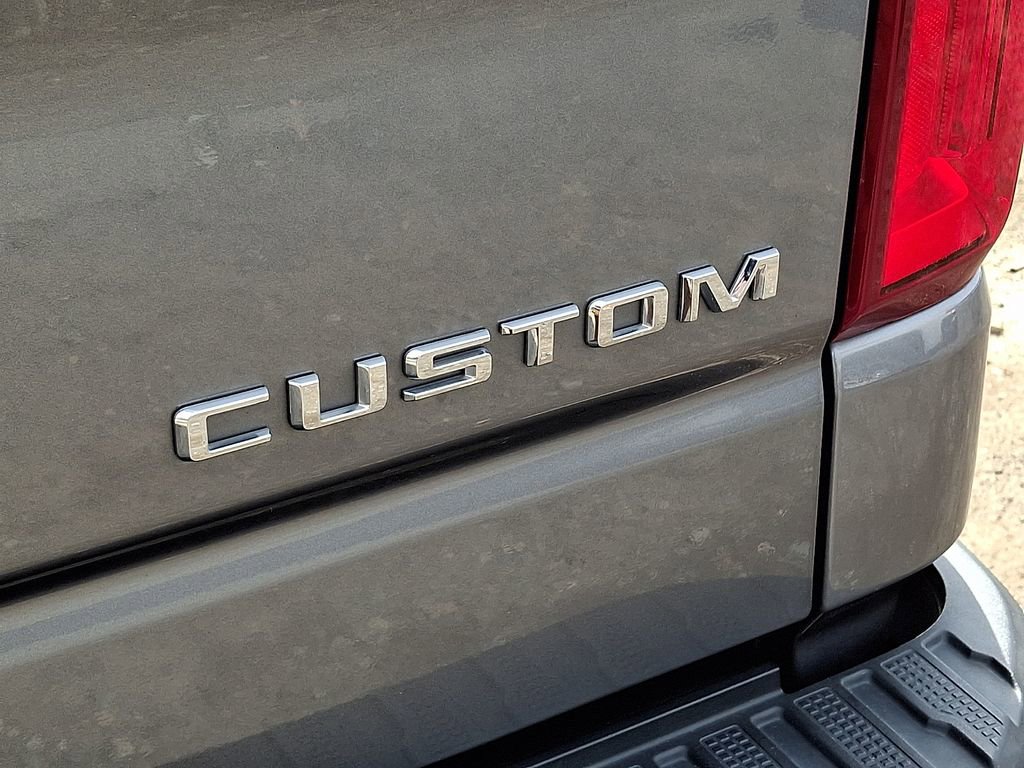 Used 2020 Chevrolet Silverado 1500 Custom w/ Custom Value Package image 30