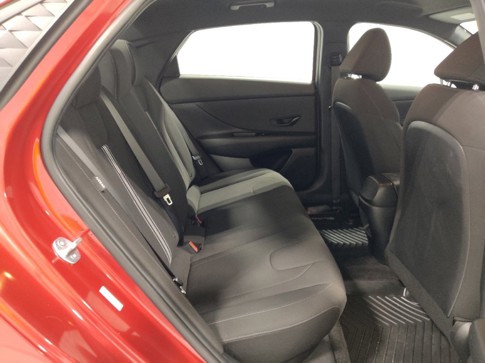 Used 2025 Hyundai Elantra Sport FWD image 19