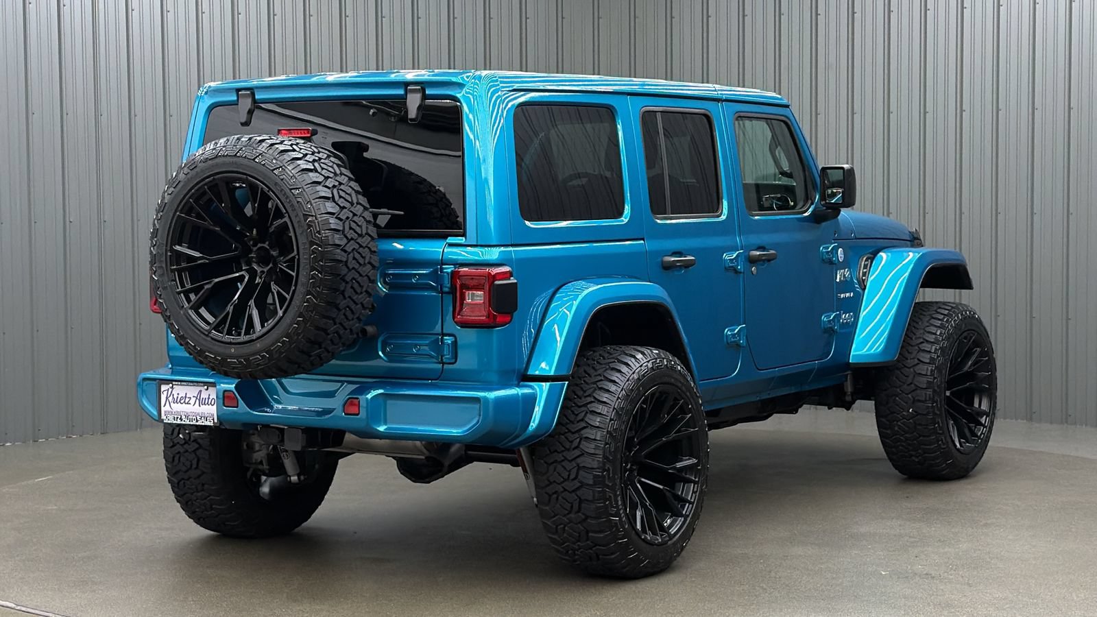 Used 2024 Jeep Wrangler Unlimited Sahara AWD/4WD image 5