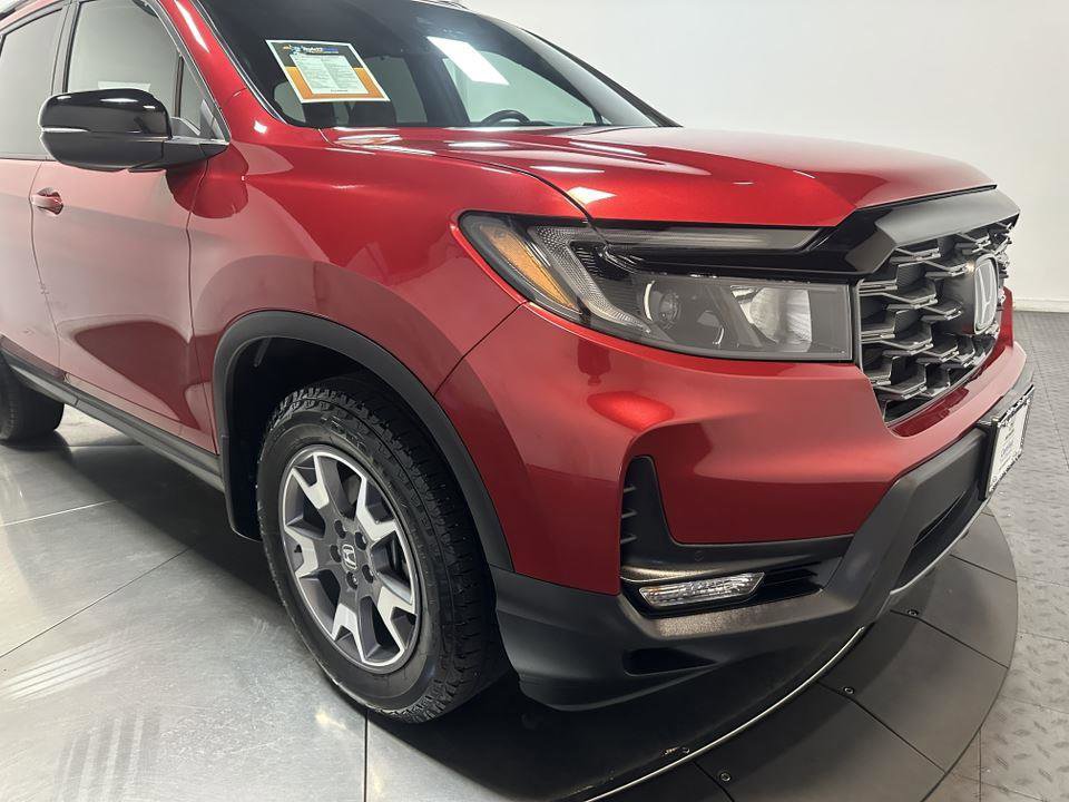 Certified 2022 Honda Passport TrailSport image 3