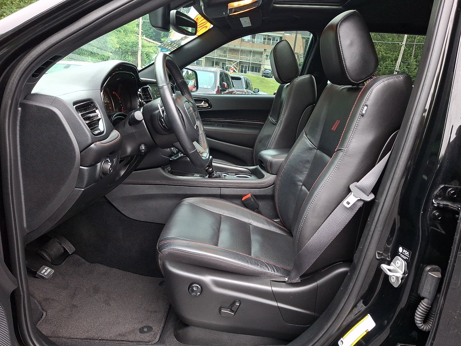Certified 2022 Dodge Durango R/T w/ Blacktop Package AWD/4WD image 16