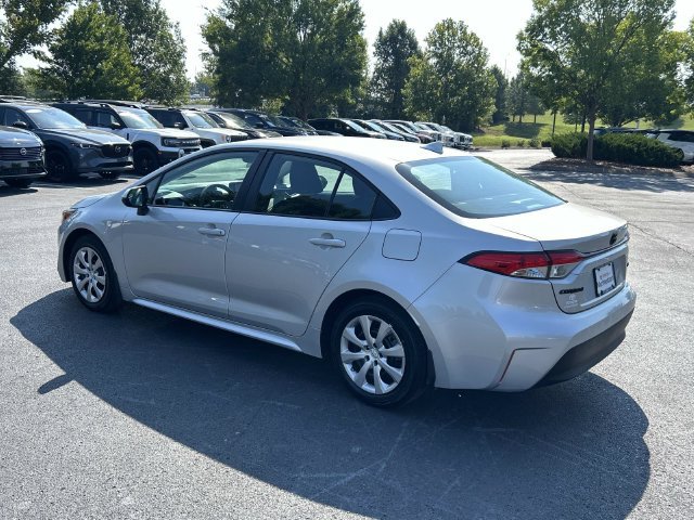 Used 2026 Toyota Corolla LE FWD image 6