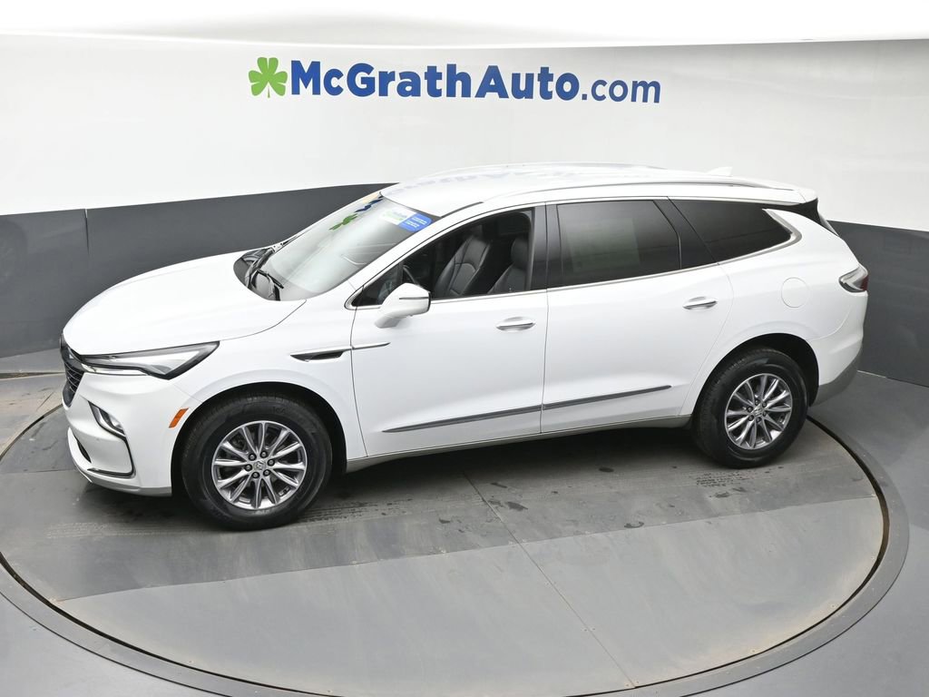 Used 2024 Buick Enclave Premium image 29