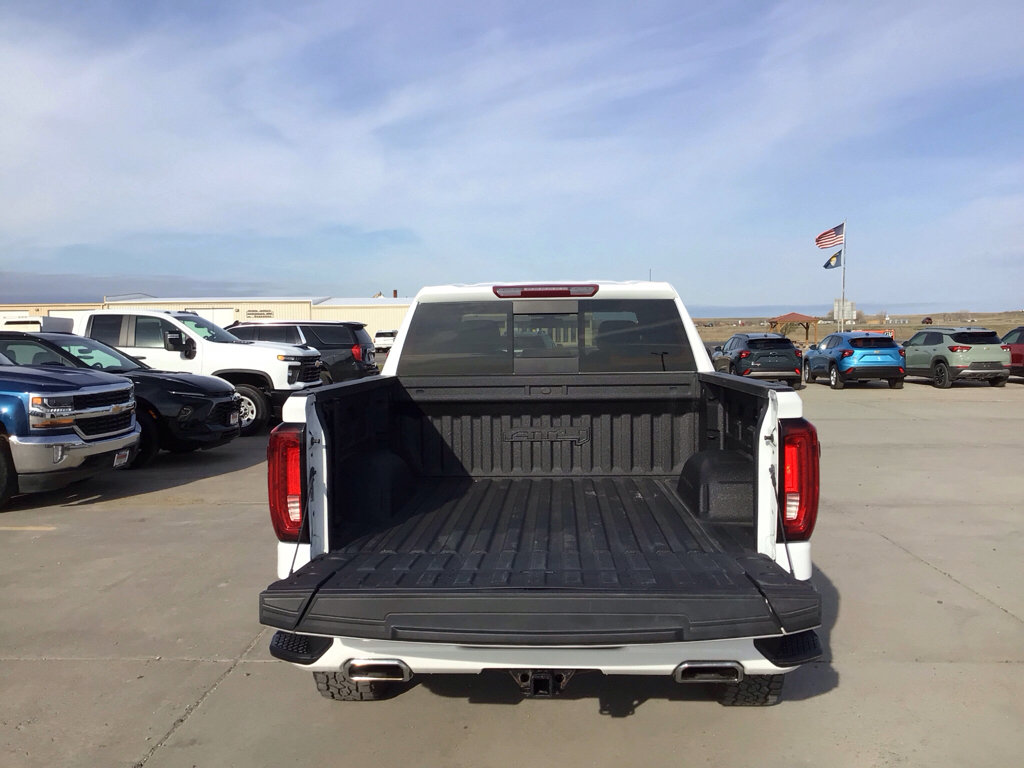 Used 2021 GMC Sierra 1500 AT4 w/ AT4 Preferred Package image 5