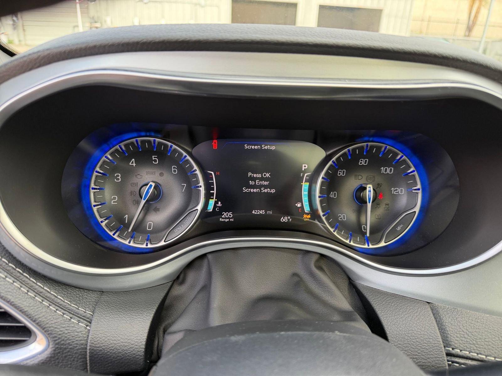 Used 2025 Chrysler Pacifica Limited image 45