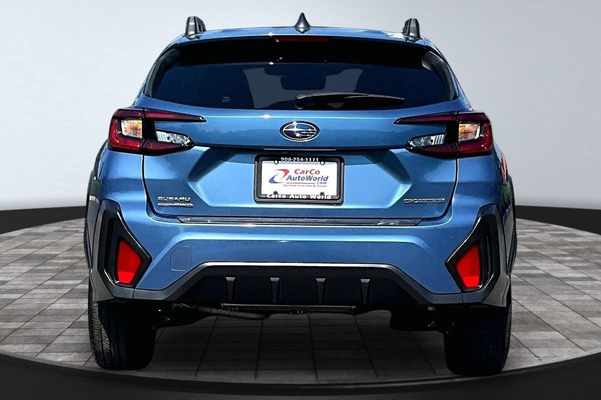Used 2024 Subaru Crosstrek 2.0i Premium AWD/4WD image 6