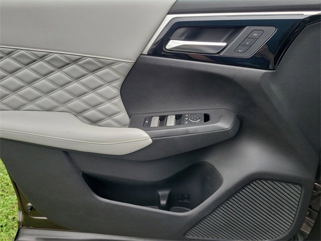 Used 2022 Mitsubishi Outlander SEL image 28