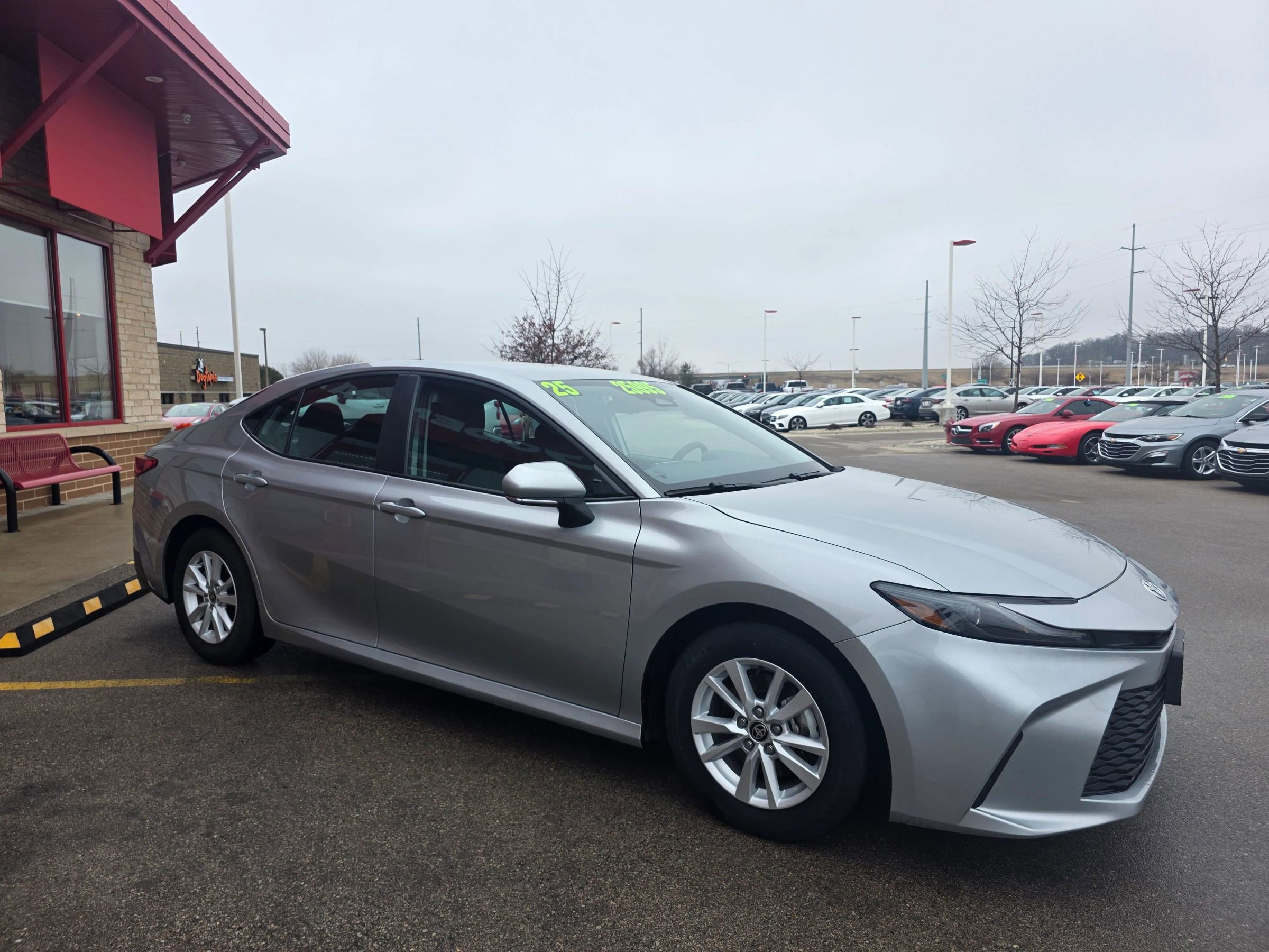Used 2025 Toyota Camry LE FWD image 3