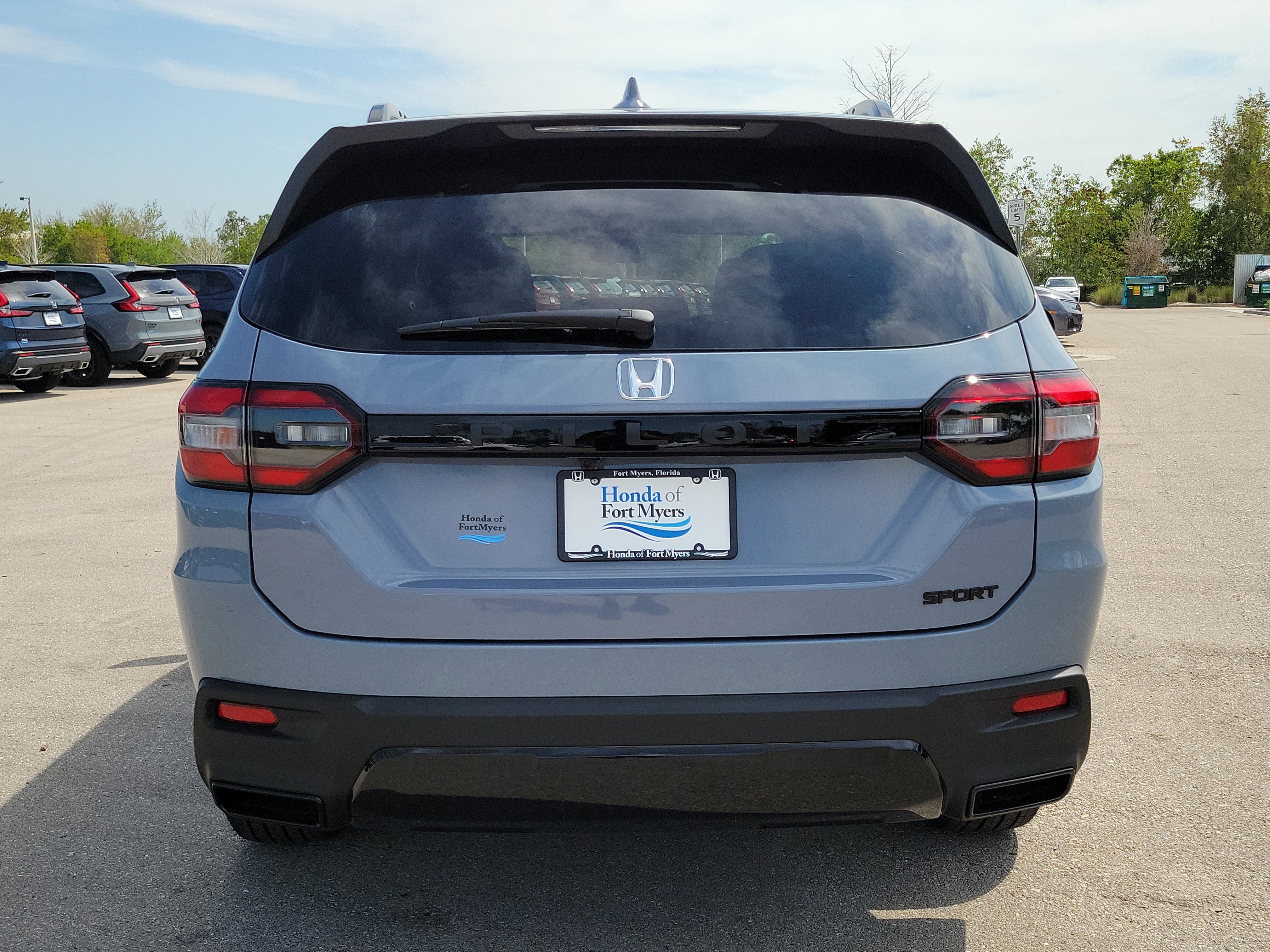 New 2026 Honda Pilot Sport image 6