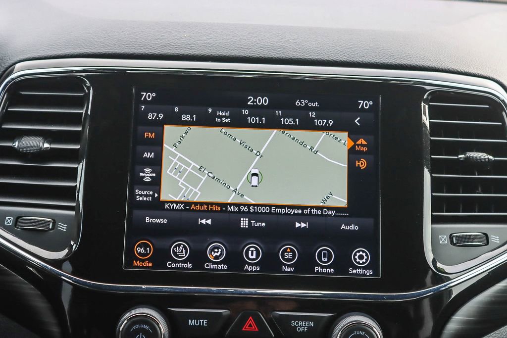 Used 2022 Jeep Grand Cherokee Laredo X image 20