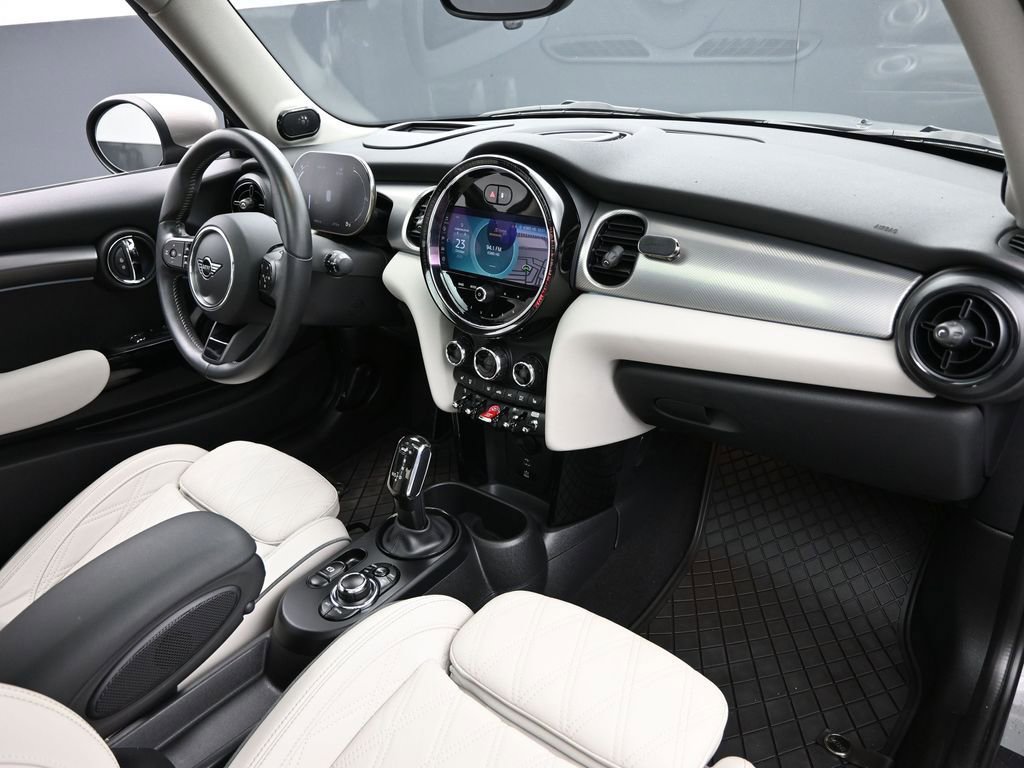 Used 2023 MINI Cooper S w/ Driver Assistance Package image 32