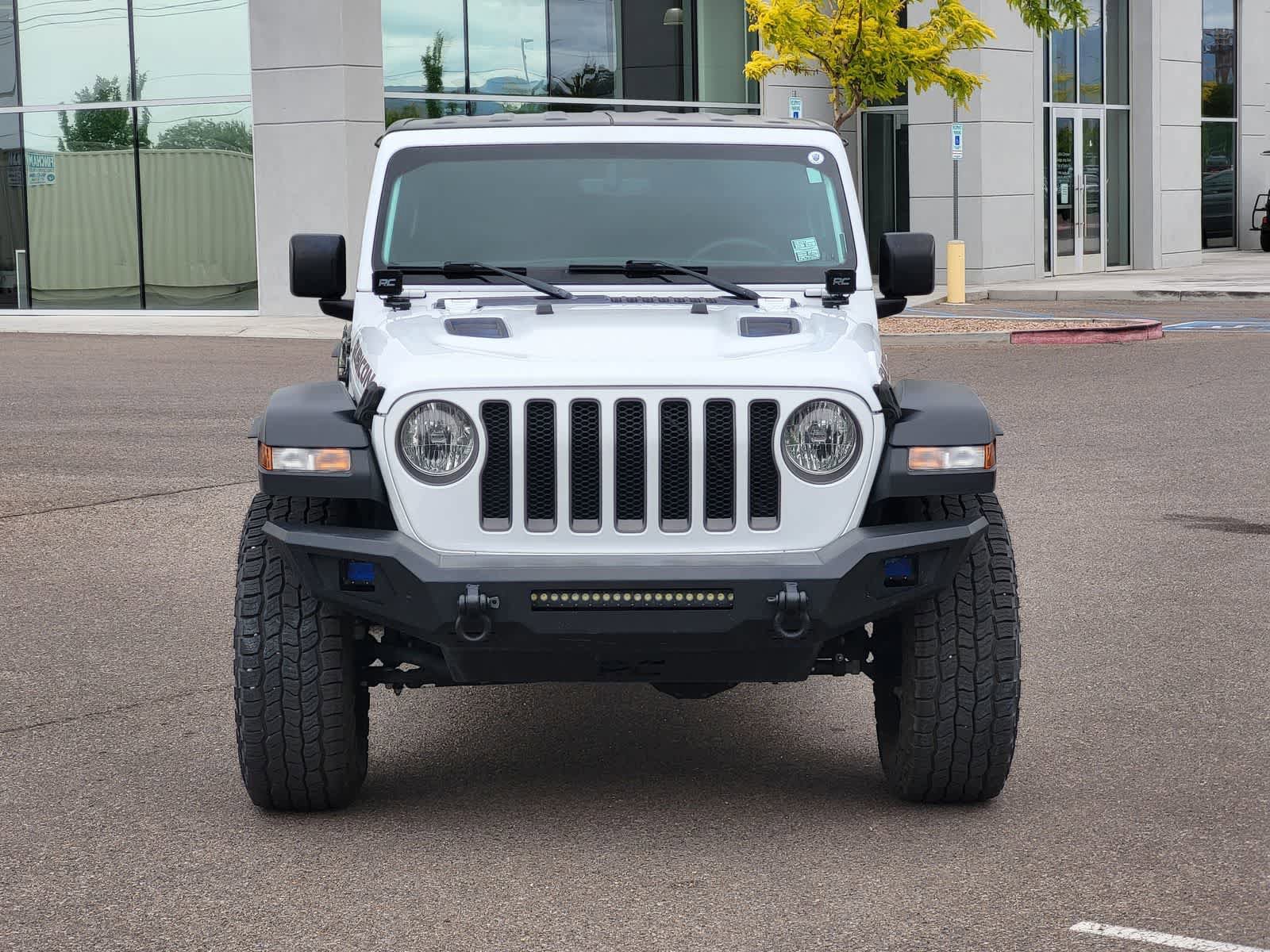 Used 2023 Jeep Wrangler Unlimited Rubicon AWD/4WD image 2