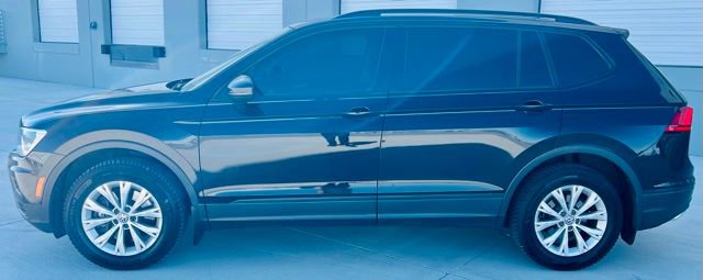 Used 2018 Volkswagen Tiguan S image 2