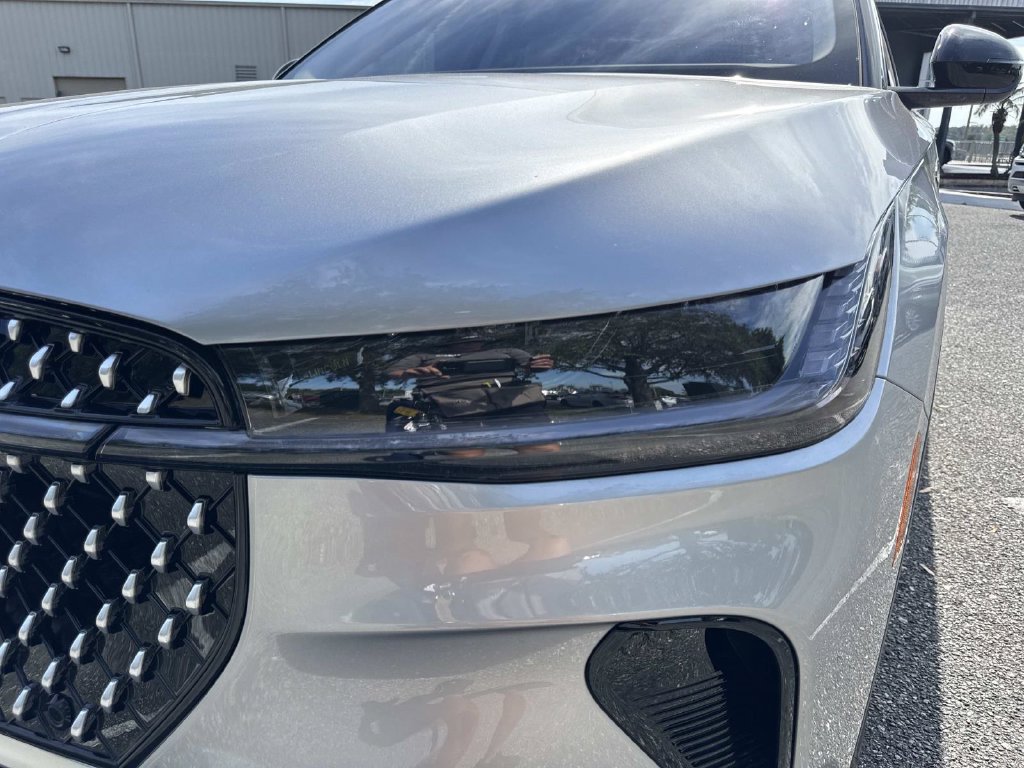 New 2026 Lincoln Nautilus Premier AWD/4WD image 9