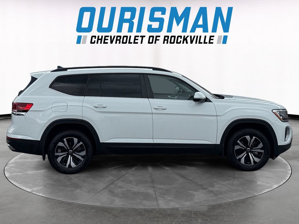Used 2024 Volkswagen Atlas SE AWD/4WD image 7