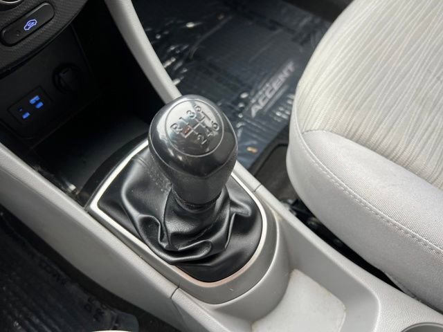 Used 2017 Hyundai Accent SE image 17