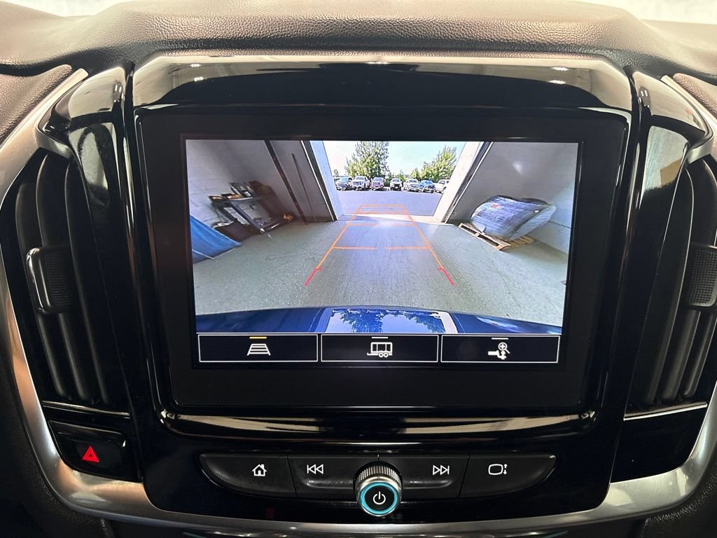 Used 2023 Chevrolet Traverse LT AWD/4WD image 39