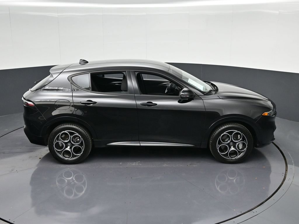 Used 2025 Alfa Romeo Tonale AWD/4WD image 26