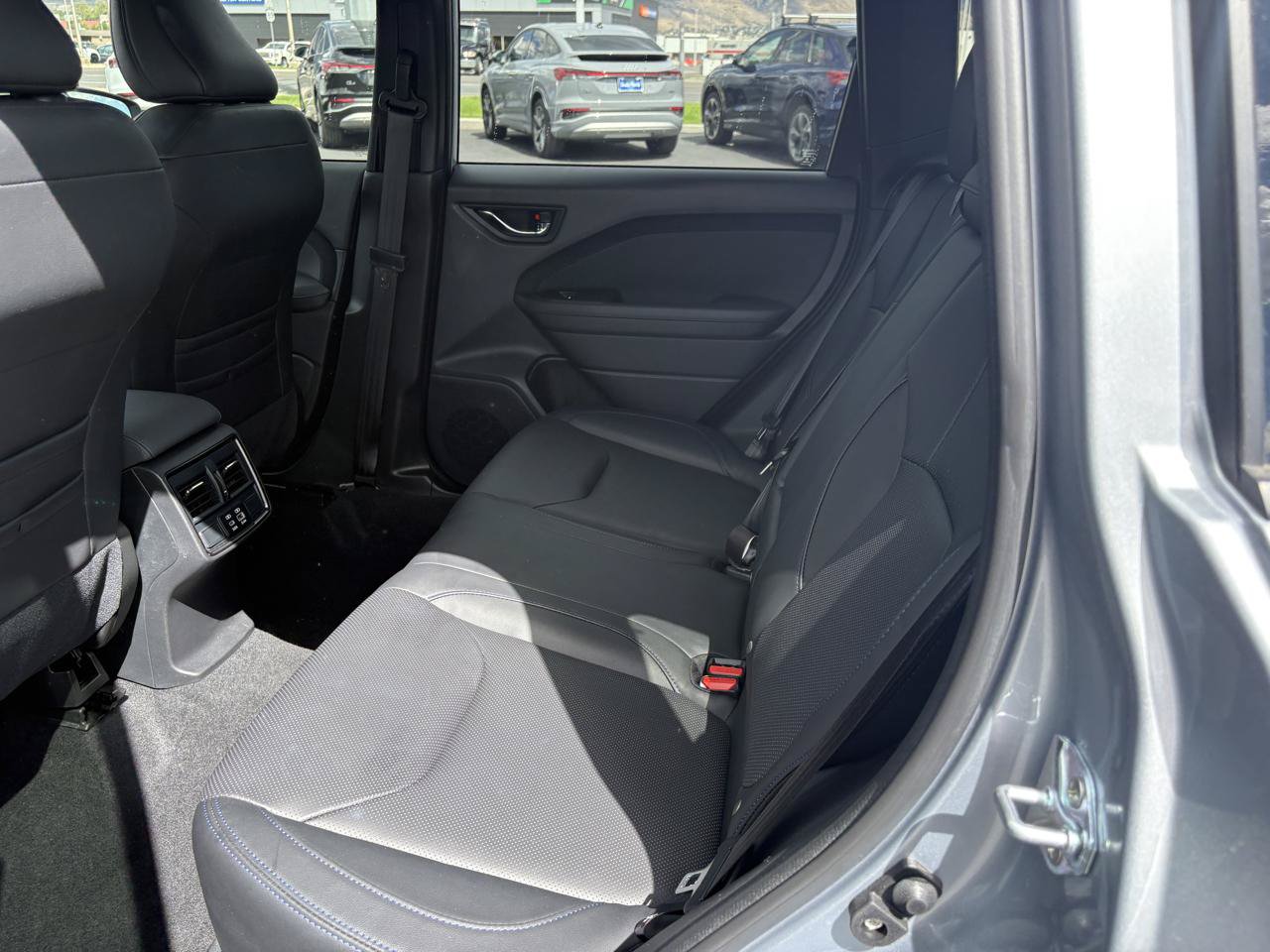 Used 2025 Subaru Forester Limited AWD/4WD image 8