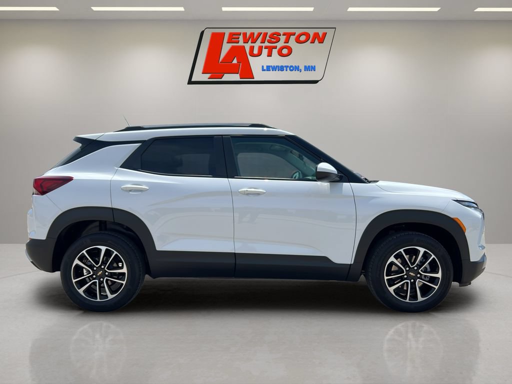 Certified 2026 Chevrolet TrailBlazer LT w/ LT Cold Weather Package AWD/4WD image 13