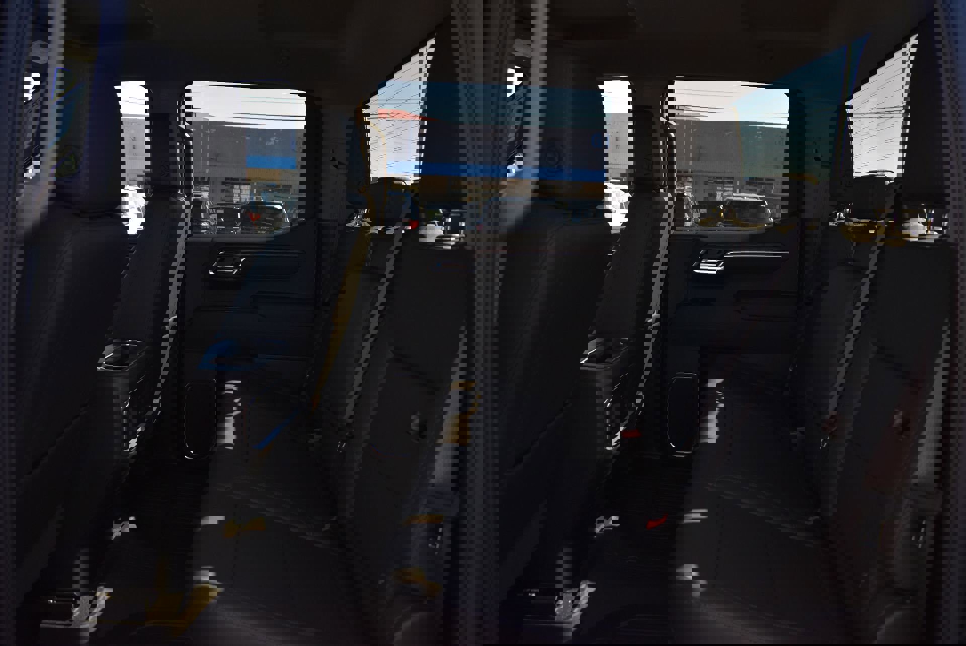 New 2026 GMC Sierra 1500 SLT w/ SLT Premium Package image 17