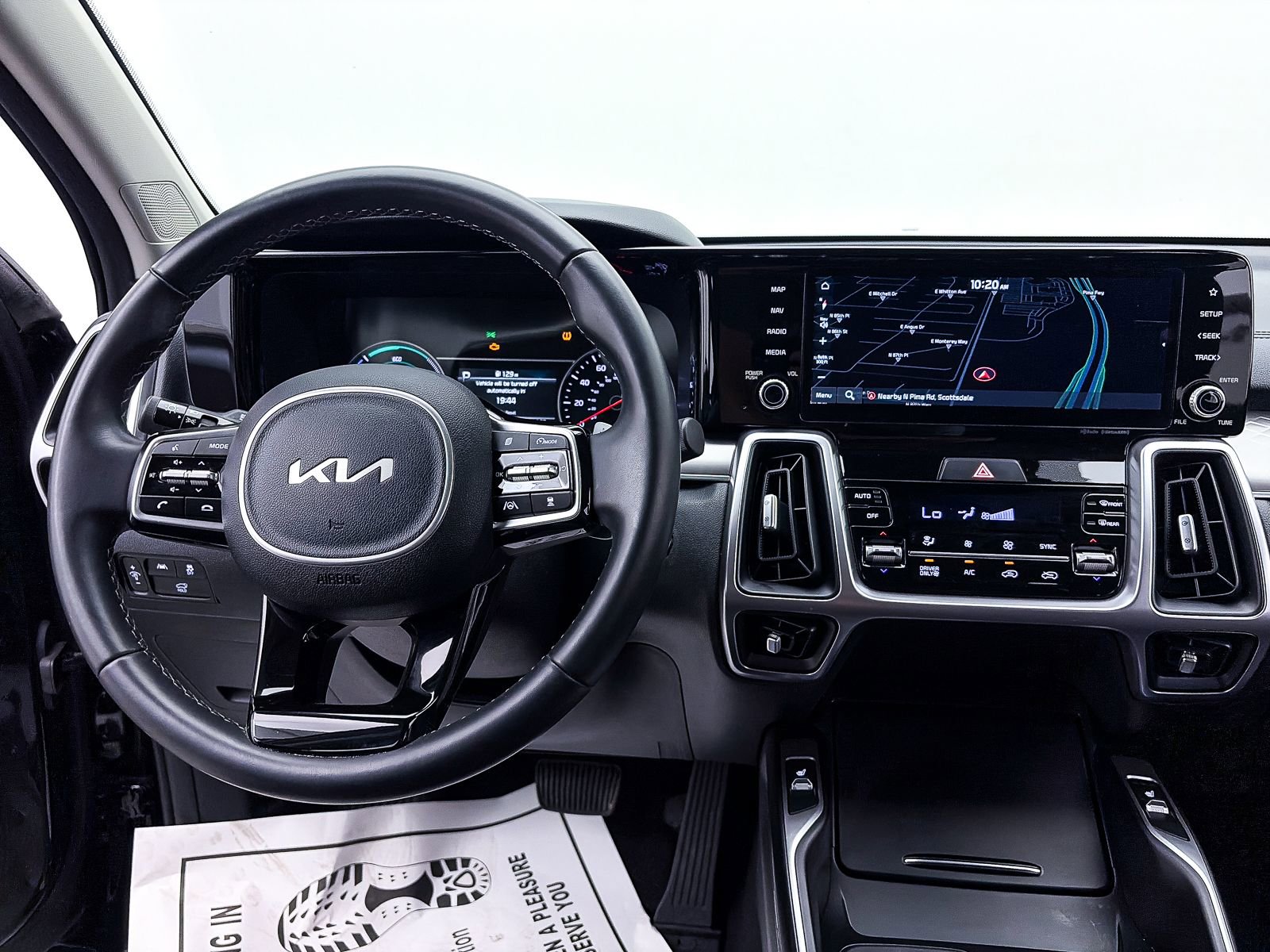 Used 2023 Kia Sorento EX image 3