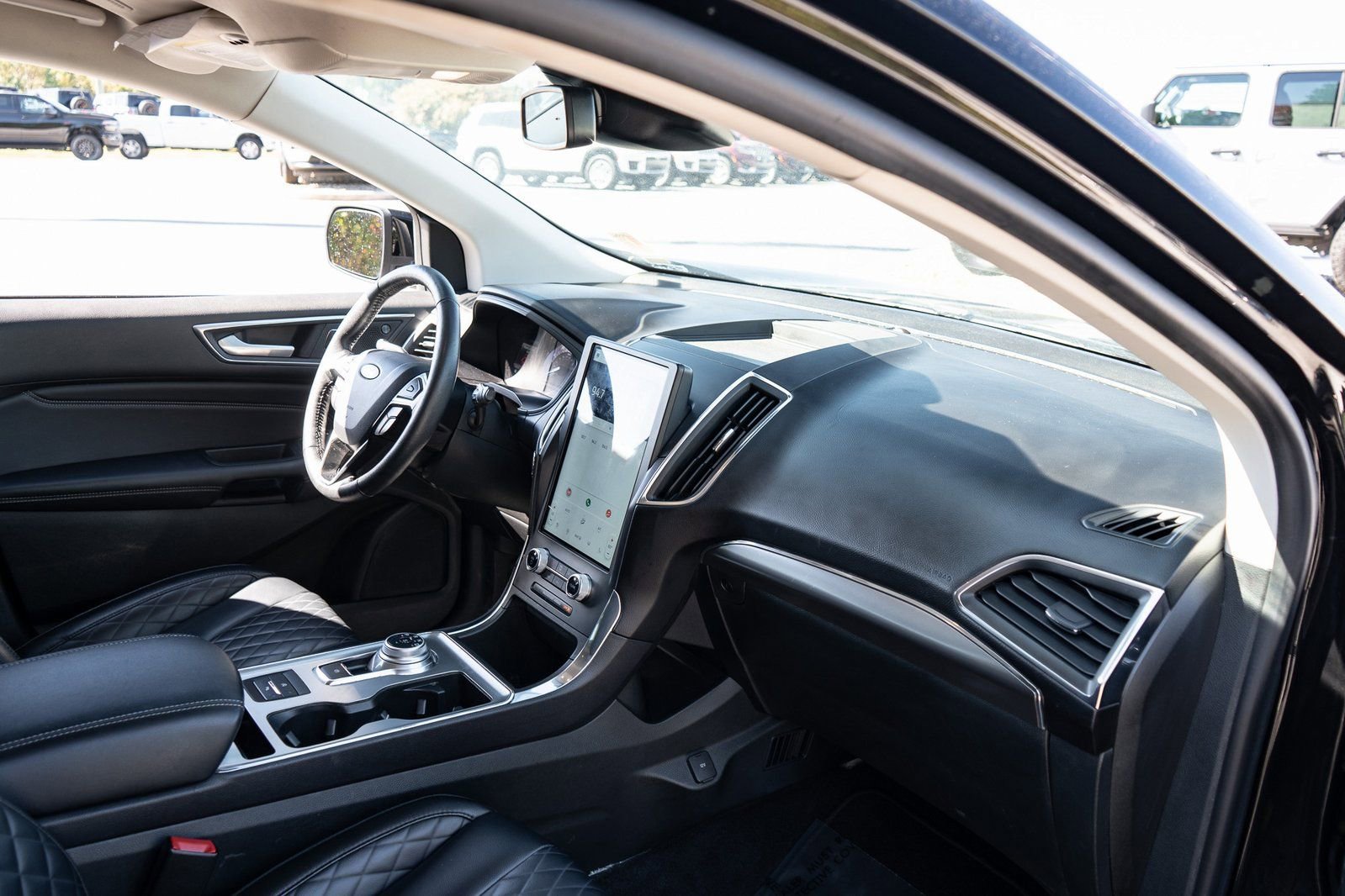 Used 2024 Ford Edge Titanium AWD/4WD image 21
