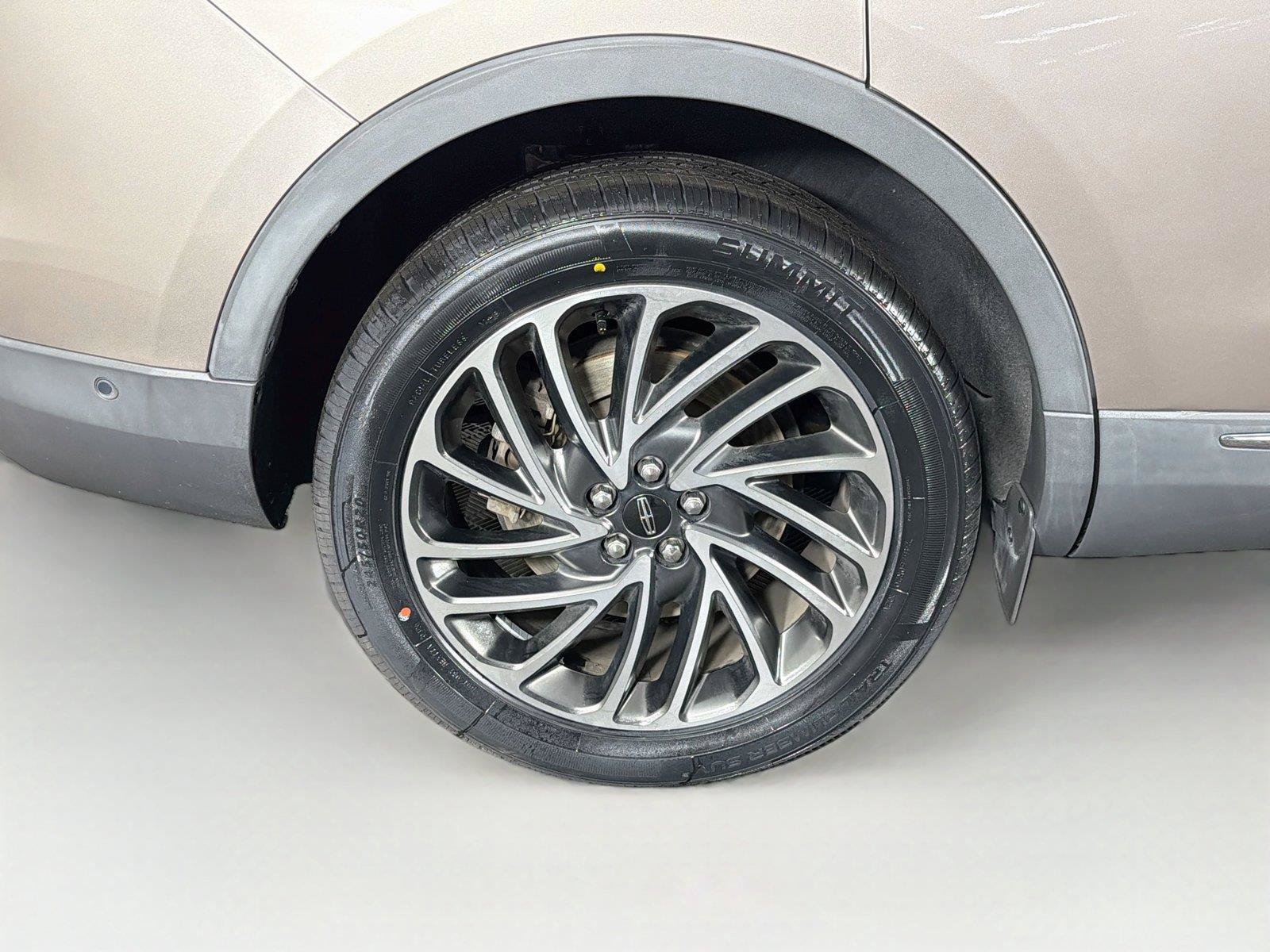 Used 2019 Lincoln Nautilus Reserve AWD/4WD image 35