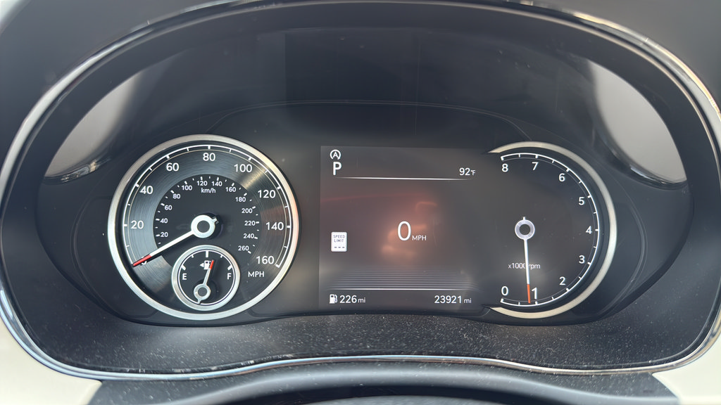 Used 2023 Genesis GV70 2.5T AWD/4WD image 21