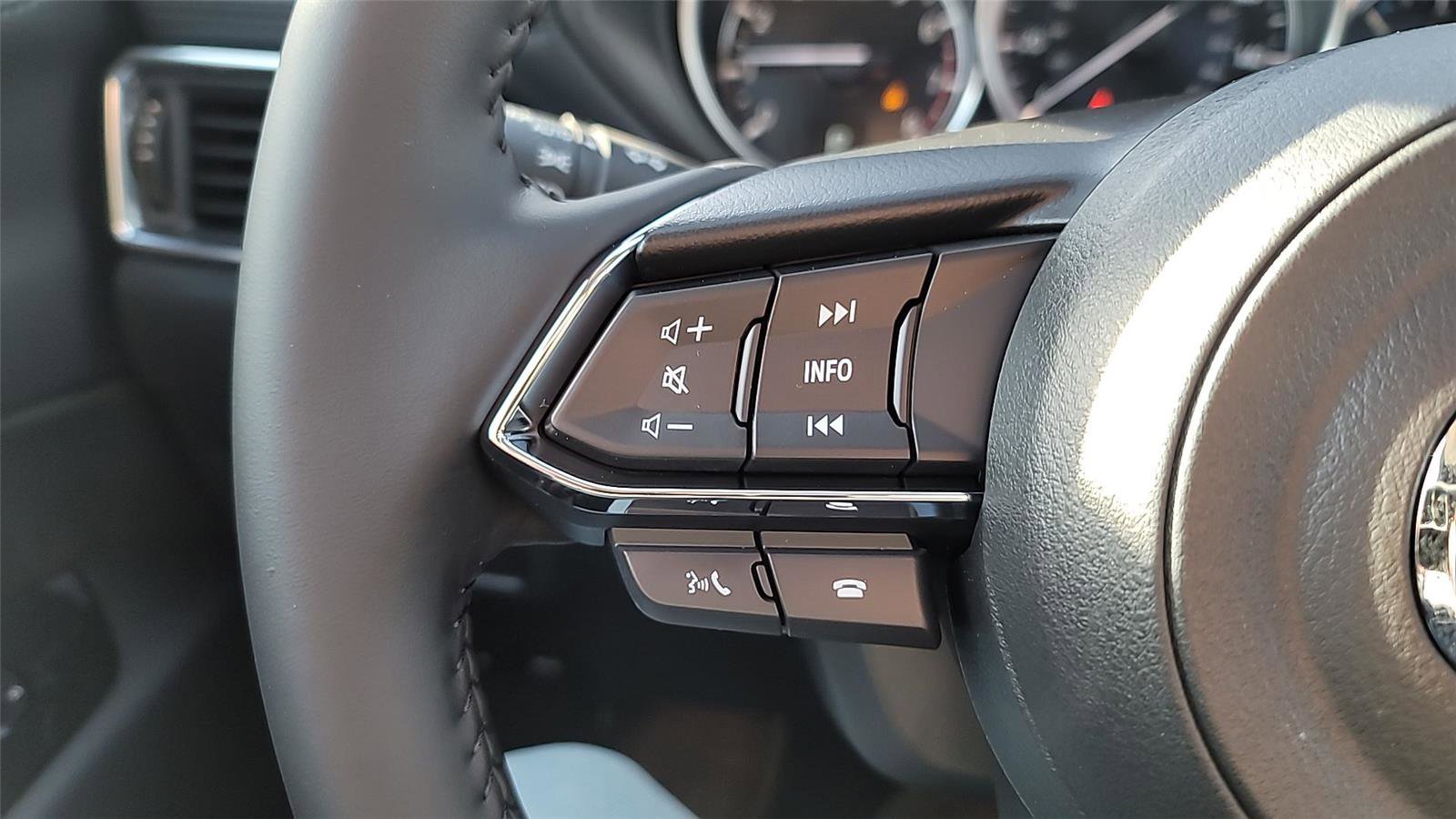 New 2025 MAZDA CX-5 AWD 2.5 S w/ Preferred Package image 28