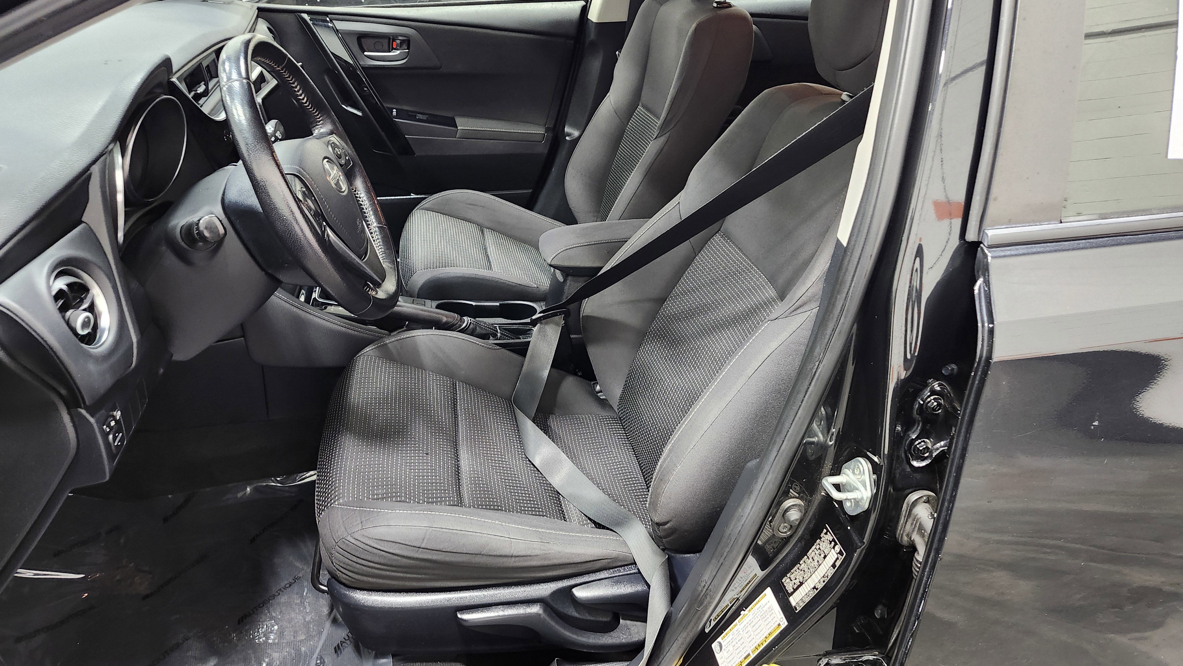 Used 2016 Scion iM image 20