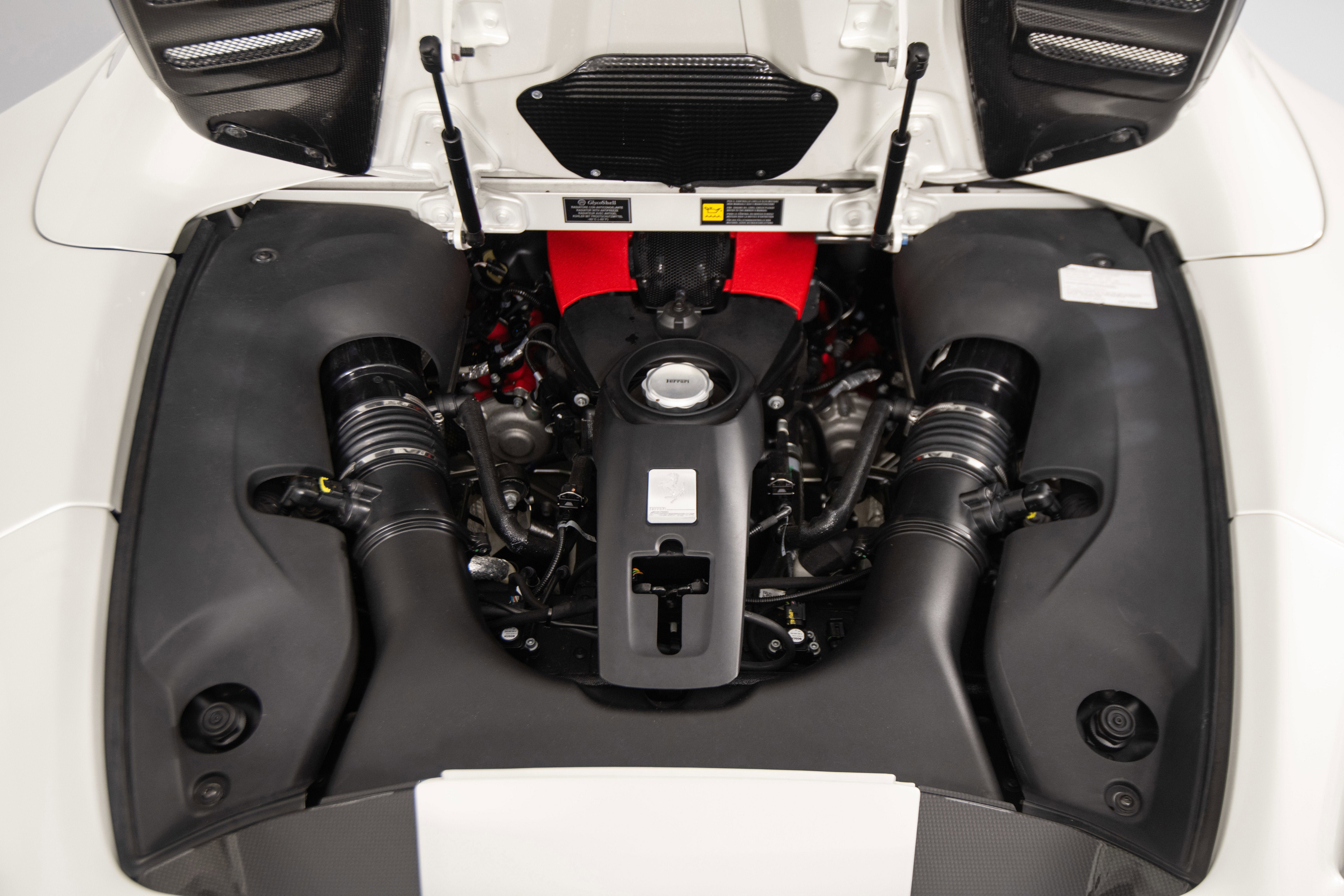 Certified 2022 Ferrari F8 Tributo image 19