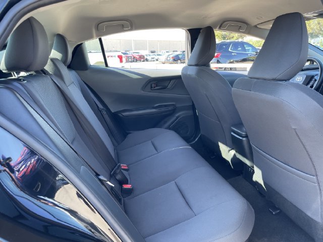 Used 2025 Toyota Prius LE FWD image 27
