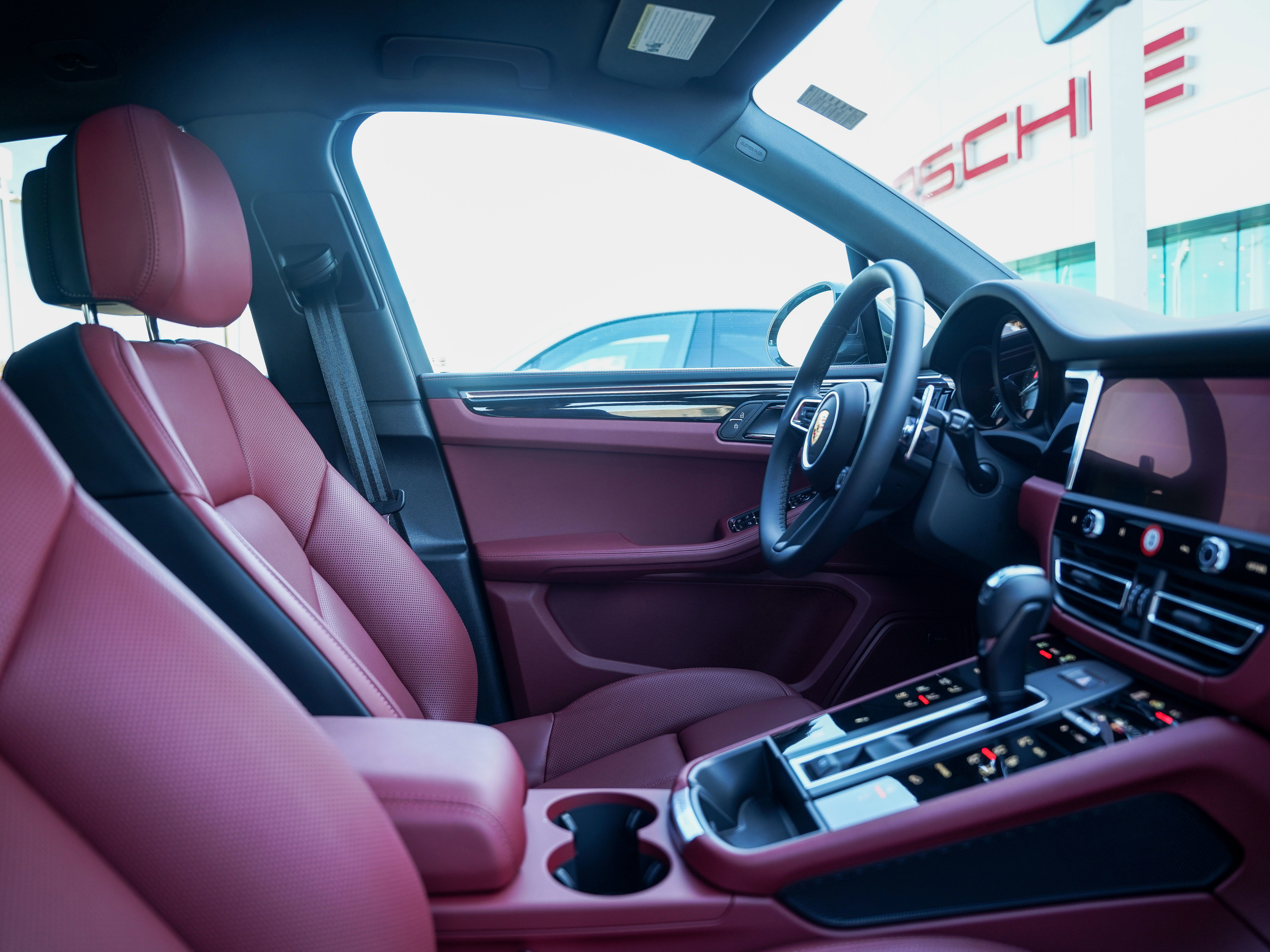 New 2026 Porsche Macan S image 34