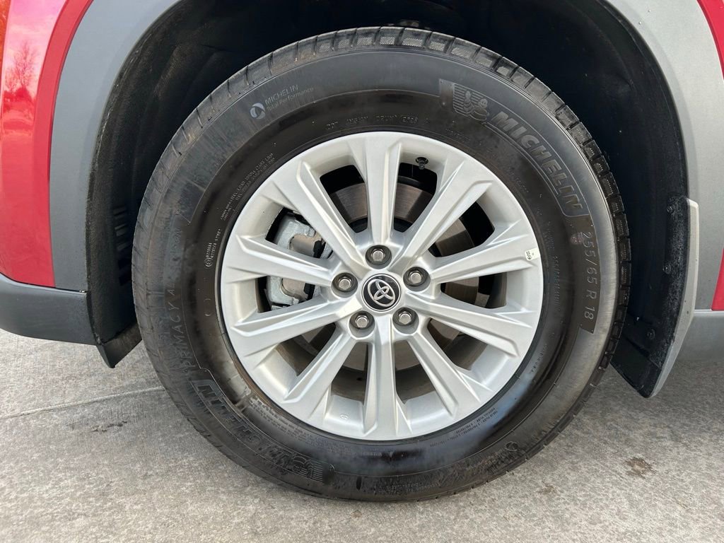 Used 2026 Toyota Grand Highlander XLE image 33