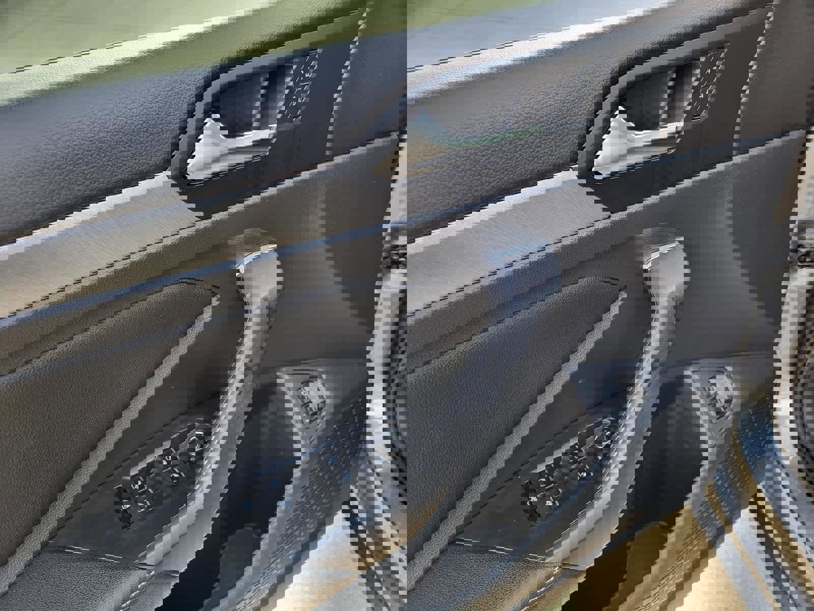 Used 2024 Volkswagen Jetta SE image 16