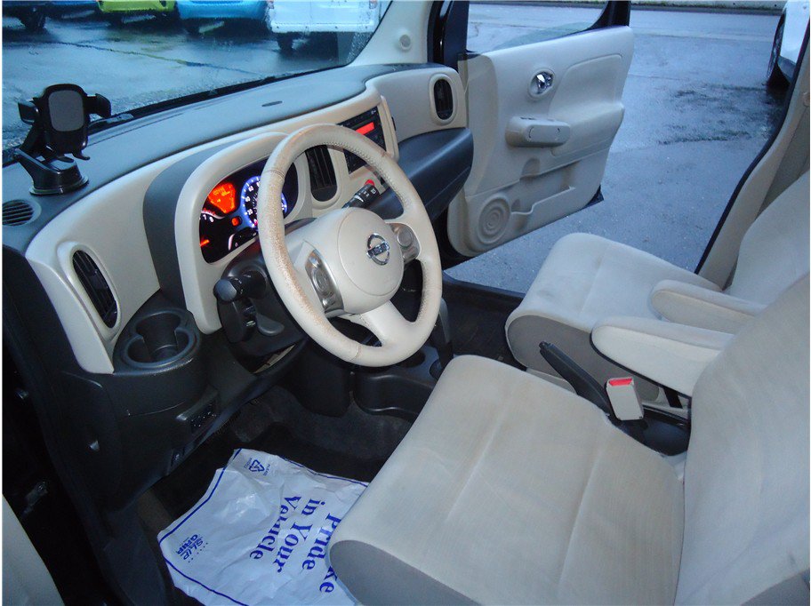 Used 2014 Nissan Cube 1.8 S w/ Interior Designer Package FWD image 22