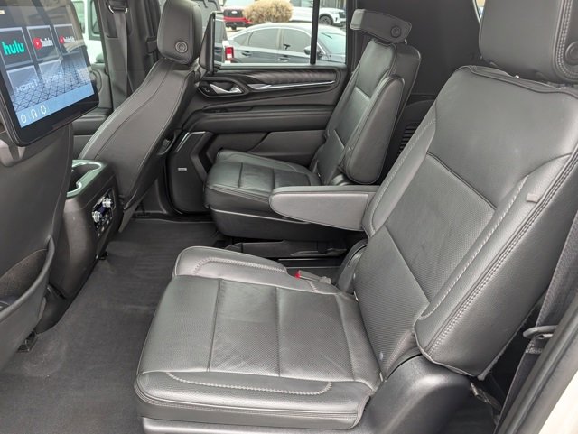 Used 2022 GMC Yukon XL Denali w/ Denali Ultimate Package image 18