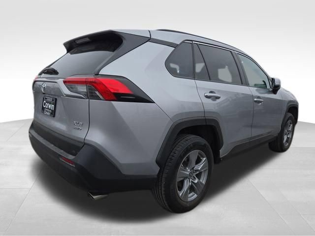 Used 2023 Toyota RAV4 XLE AWD/4WD image 12